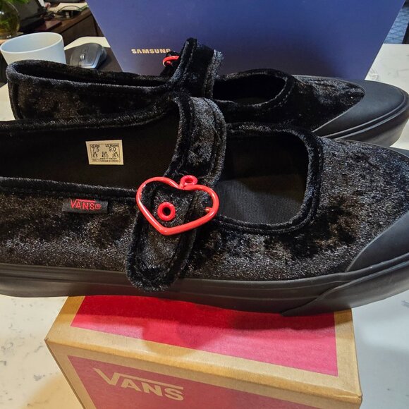 Vans MARY JANE Hearts Black VN000CRR458 Womens Sneakers Shoes size 8 BALLET NEW - Picture 4 of 12
